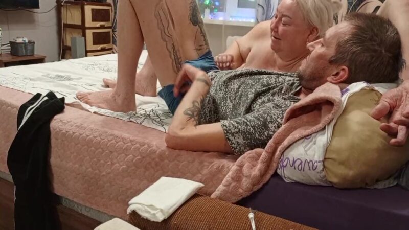 My Morning At My Stepmoms Started With A Deep Blowjob And Cum In Her Mouth