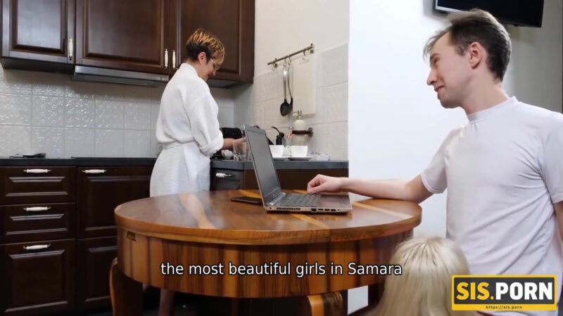 Blonde Is Nailed By Stepbrother Behind The Stepmothers Back