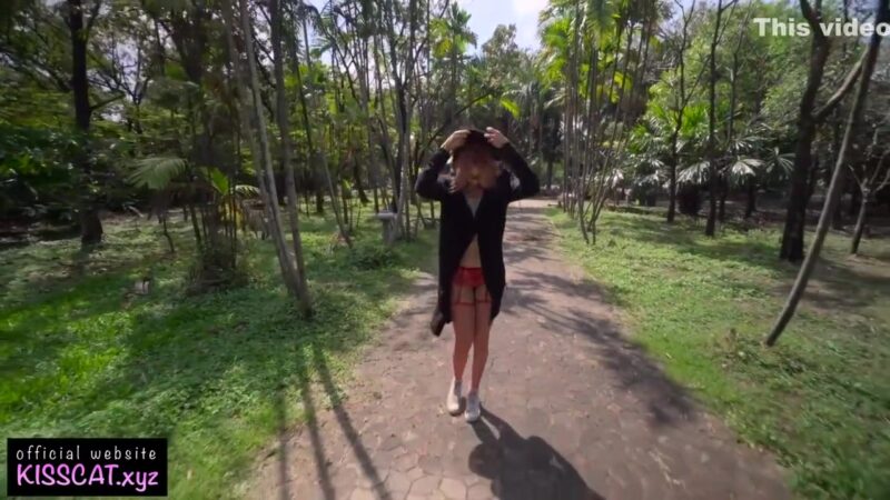 4k Russian Teen 18+ Flashing & Blowjob With Cum Mouth With Play